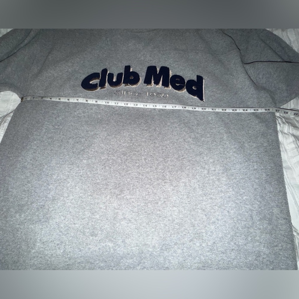 Vintage 90s Club Med "Since 1950"
Embroidered Fleece Crewneck - XL Gray - Picture 6 of 8
